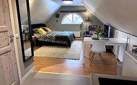 Stylish Guesthouse, City Access
